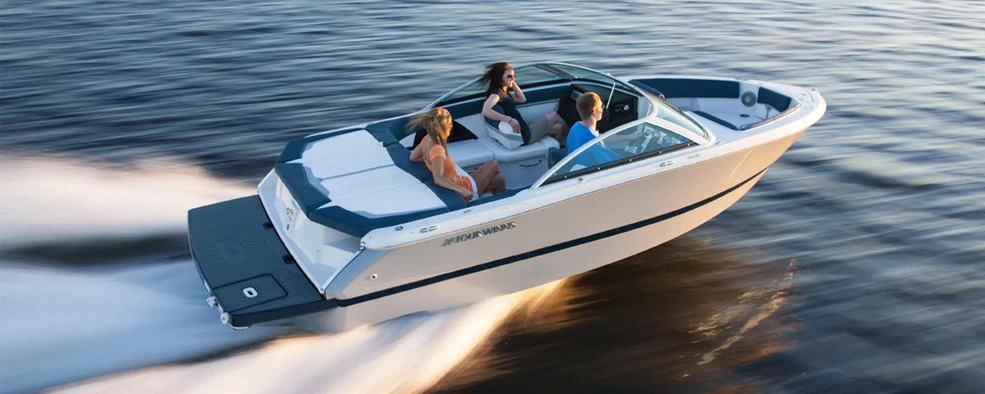 Tritoon Boats Rentals